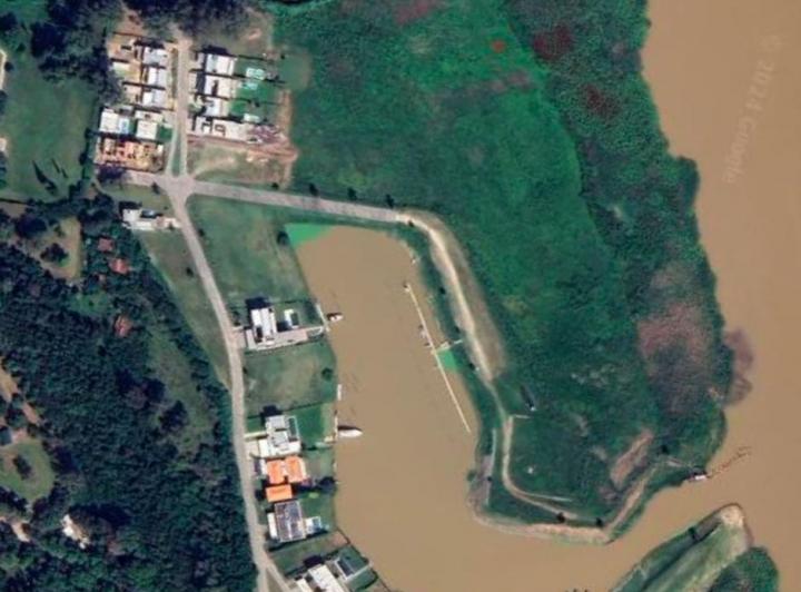 Terreno · 516m²