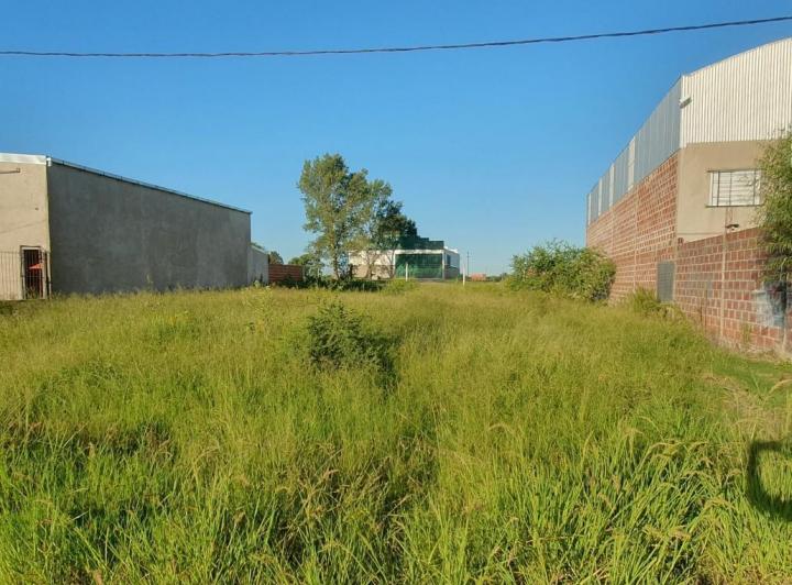 Terreno · 300m²