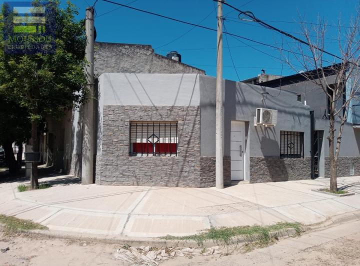 Casa · 100m² · 5 Ambientes · 1 Cochera