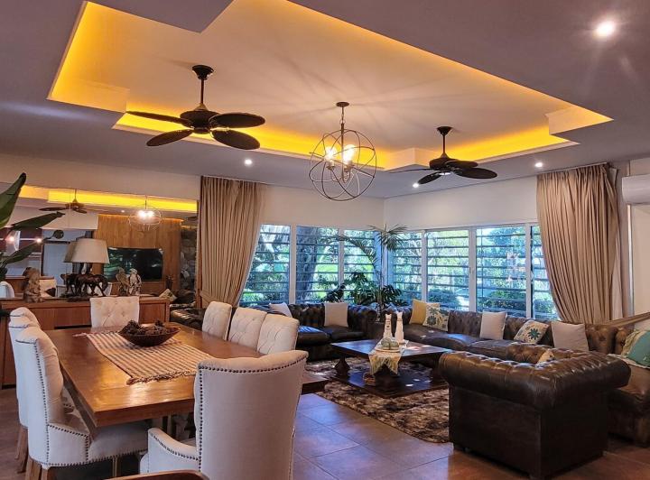 Casa · 193m² · 6 Ambientes · 1 Cochera