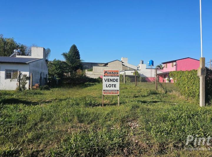 Terreno · 300m²