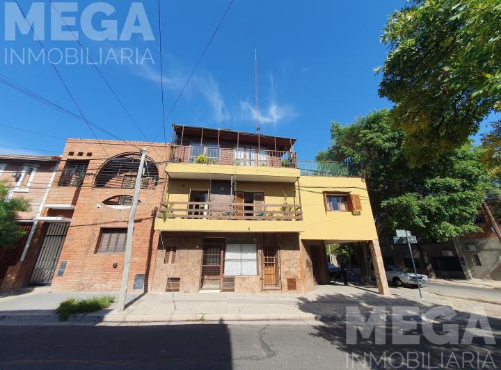 Casa · 116m² · 10 Ambientes · 2 Cocheras