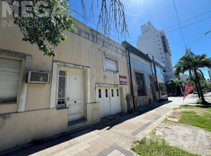 Casa · 200m² · 7 Ambientes · 1 Cochera