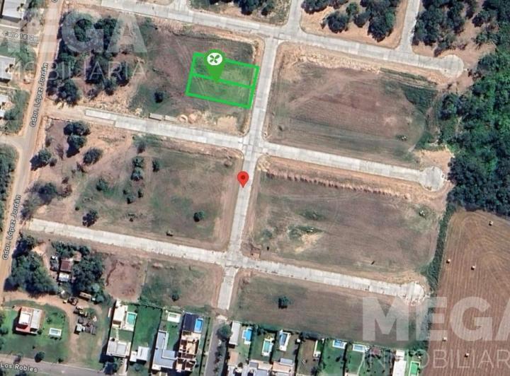 Terreno · 450m²