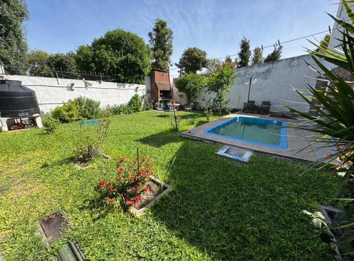 Casa · 150m² · 5 Ambientes · 1 Cochera