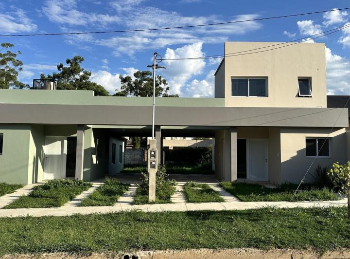 Casa · 86m² · 3 Ambientes · 1 Cochera