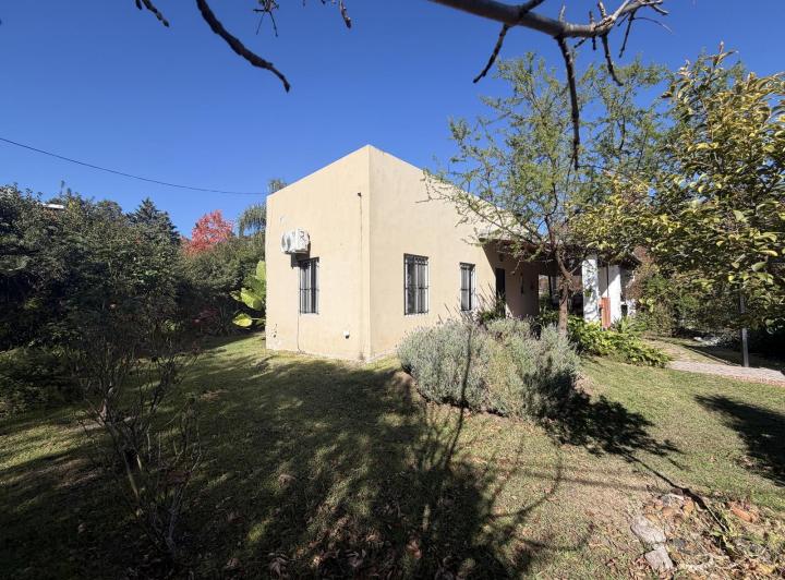Casa · 80m² · 4 Ambientes · 1 Cochera