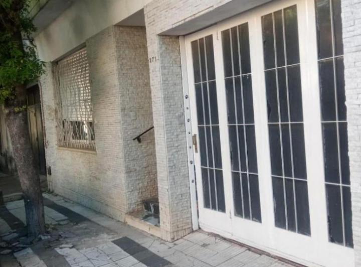 Casa · 130m² · 5 Ambientes · 1 Cochera