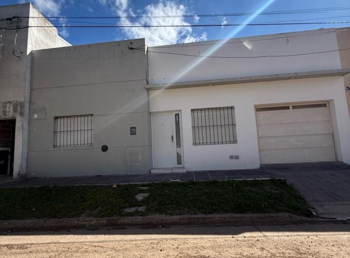 Casa · 99m² · 3 Ambientes · 1 Cochera