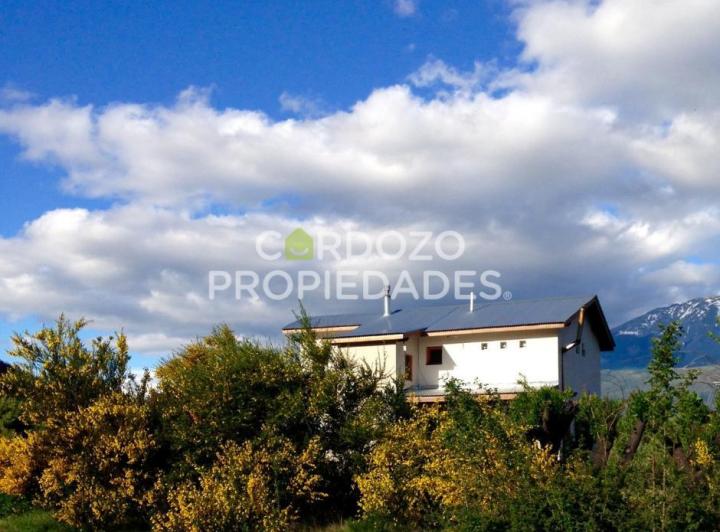 Casa · 172m² · 6 Ambientes · 1 Cochera