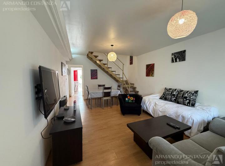 Casa · 82m² · 3 Ambientes · 1 Cochera