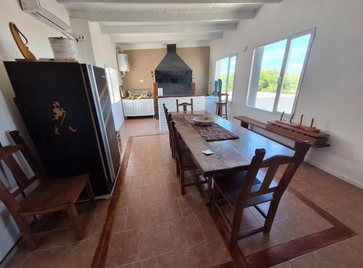 Casa · 200m² · 4 Dormitorios