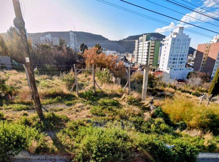Terreno · 528m²