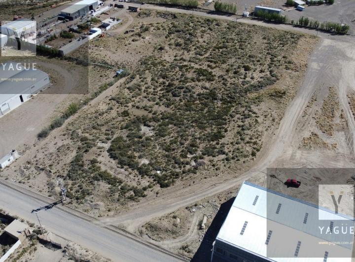 Terreno · 9328m²