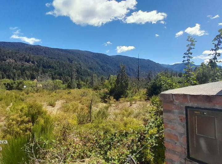 Terreno · 2100m²
