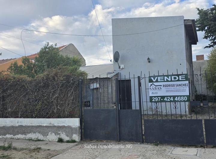 Casa · 5 Ambientes · 3 Cocheras