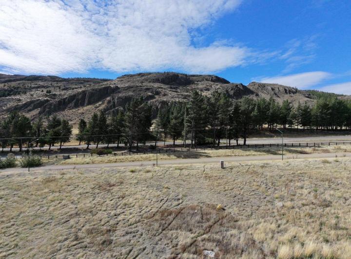 Terreno · 742m²