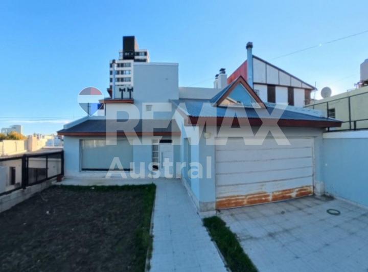 Casa · 287m² · 5 Ambientes · 1 Cochera