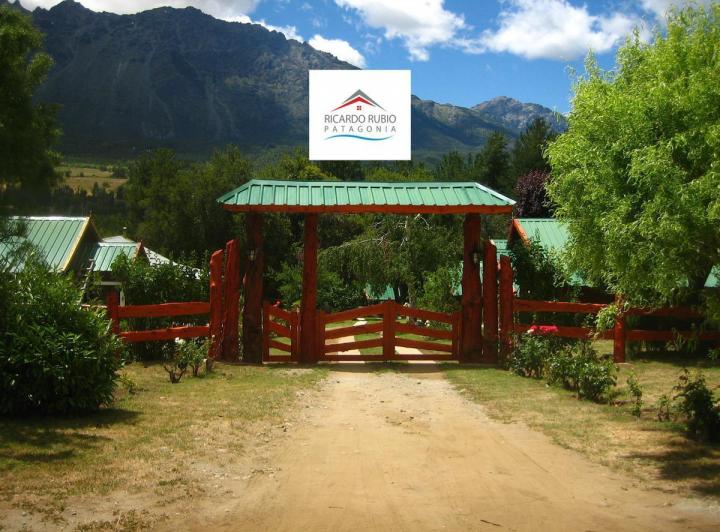 Campo · 390m² · 20 Ambientes · 1 Cochera