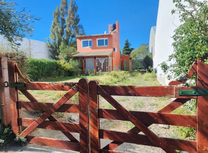 Casa · 377m² · 4 Ambientes · 2 Cocheras