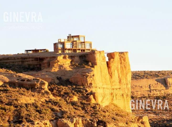 Campo · 12000ha · 9 Ambientes · 20 Cocheras