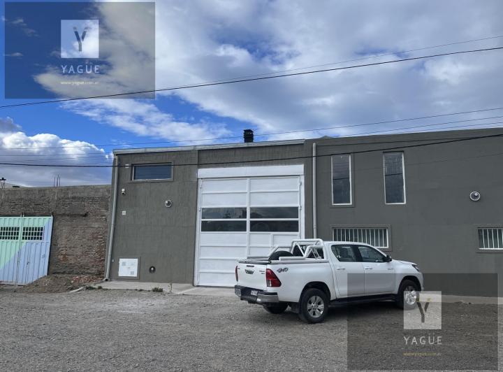 Bodega-Galpón · 900m²
