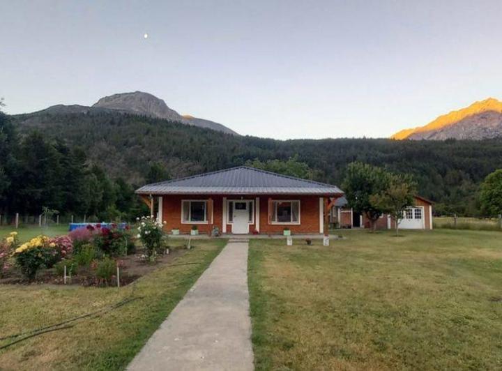 Casa · 105m² · 5 Ambientes · 1 Cochera