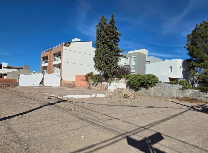 Terreno · 448m²