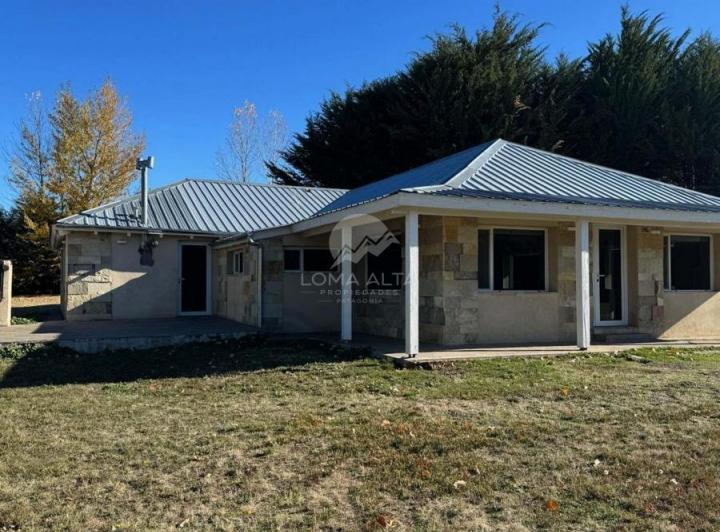 Casa · 200m² · 6 Ambientes