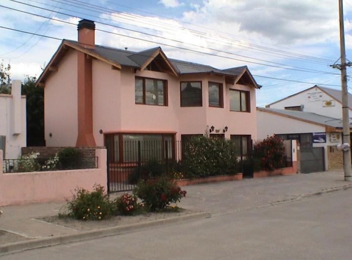 Casa · 250m² · 4 Ambientes · 1 Cochera