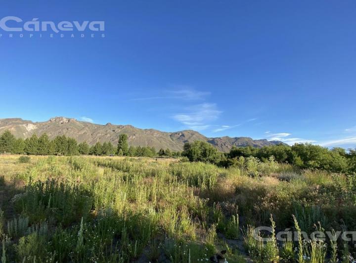 Terreno · 572m²