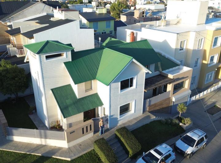 Casa · 300m² · 4 Ambientes · 1 Cochera