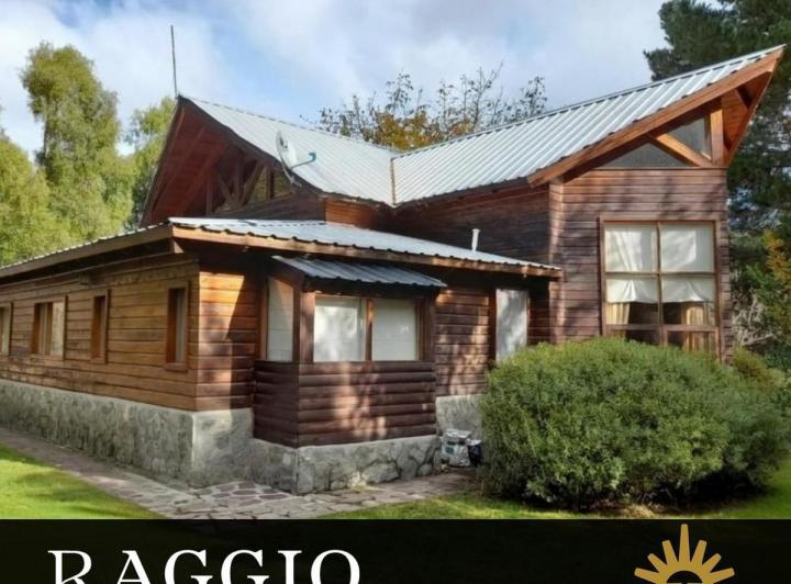 Casa · 275m² · 6 Ambientes · 1 Cochera