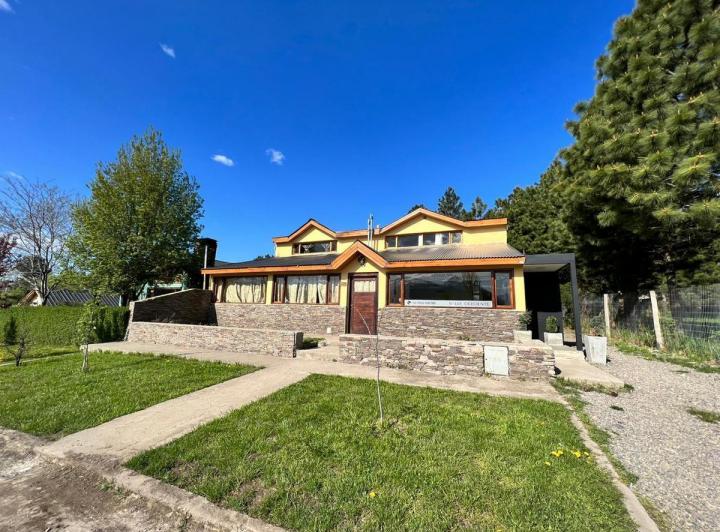 Casa · 254m² · 5 Ambientes