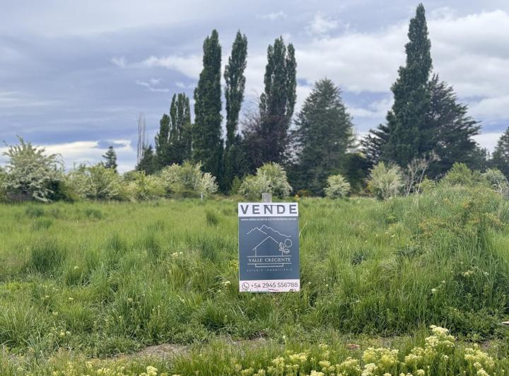Terreno · 928m²