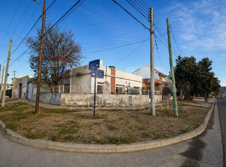 Casa · 207m² · 5 Ambientes · 1 Cochera