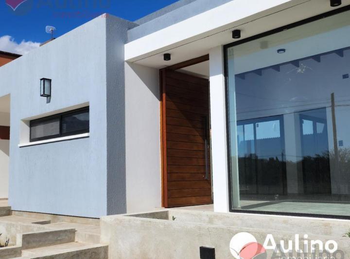Casa · 90m² · 3 Ambientes · 1 Cochera