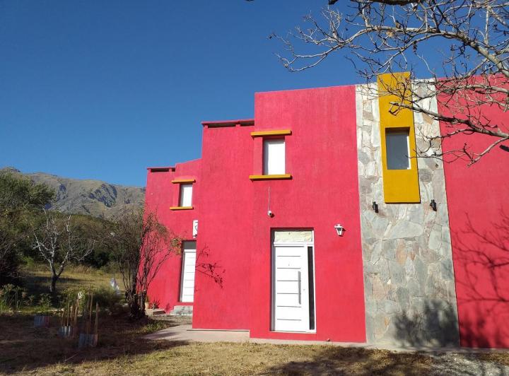 Casa · 200m² · 8 Ambientes · 4 Cocheras