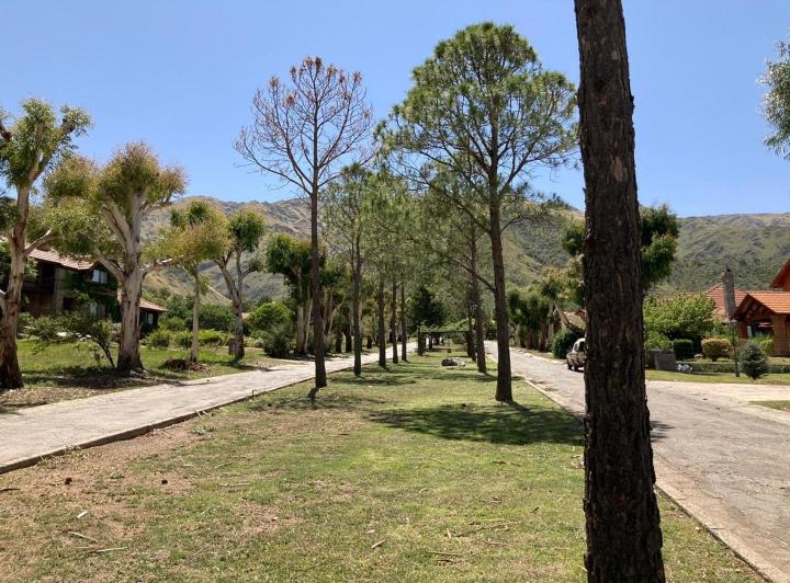 Terreno · 1212m²
