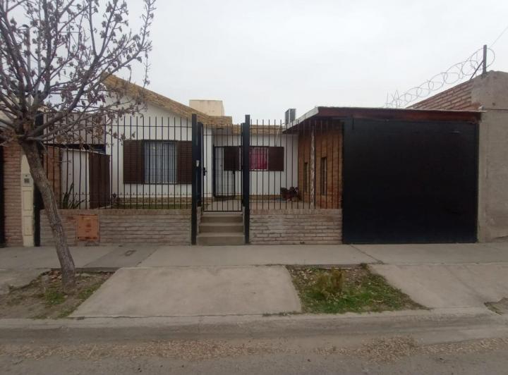 Casa · 148m² · 3 Ambientes · 1 Cochera