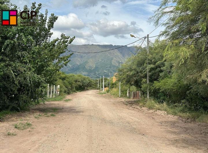Terreno · 1400m²