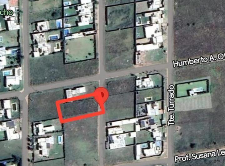 Terreno · 600m²
