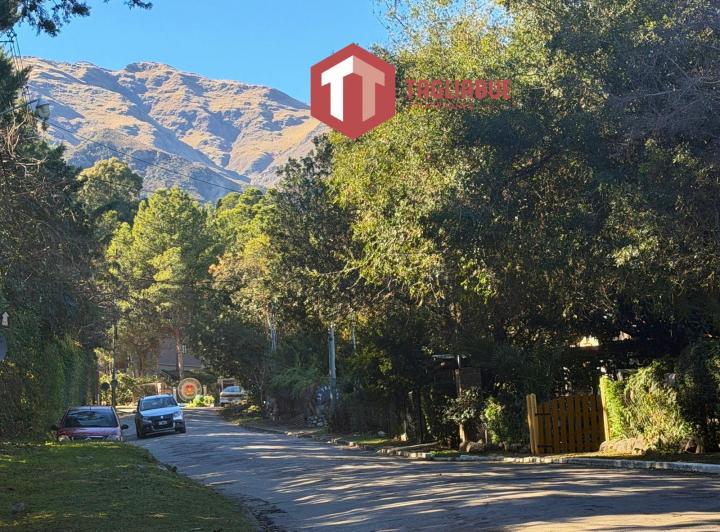 Terreno · 838m²