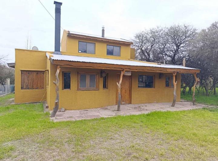 Casa · 128m² · 4 Ambientes · 1 Cochera