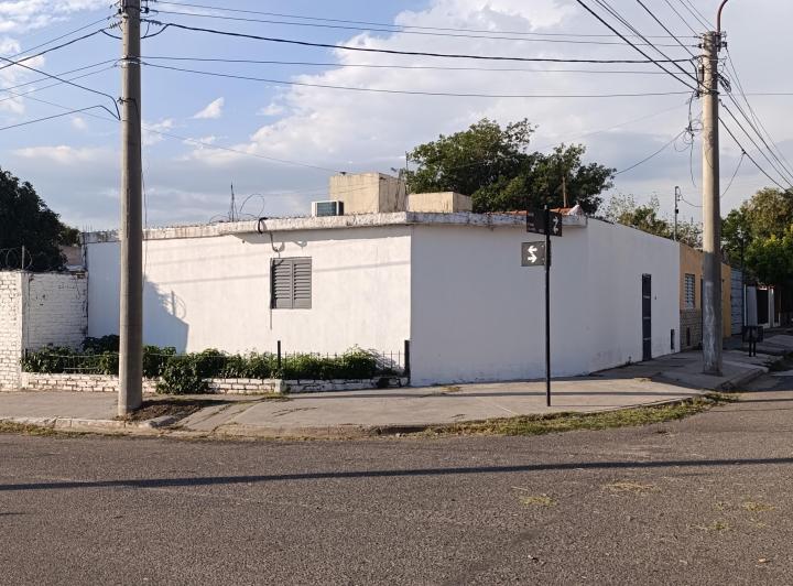Casa · 90m² · 4 Ambientes · 2 Cocheras