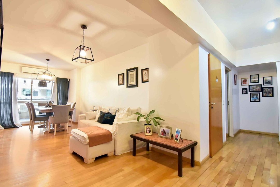 EN VENTA DEPTO 4 AMB EN VILLA URQUIZA CON COCHERA