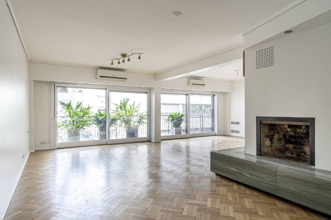 Todo sol y luz ! balcon al frente y al contrafrent