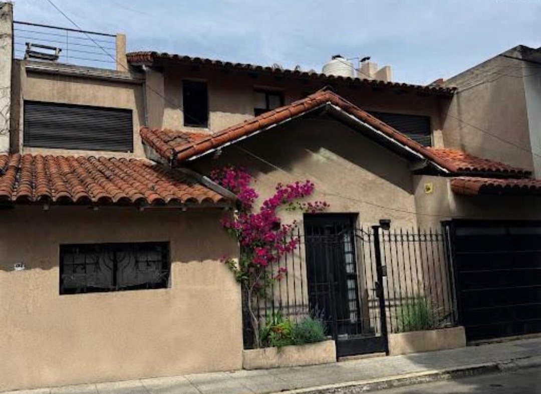 Venta Casa 6 ambientes Villa Sarmiento