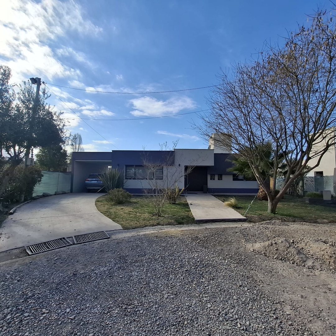 VENTA CASA 2 DORMITORIOS BARRIO TERRUÑO DE ARAOZ