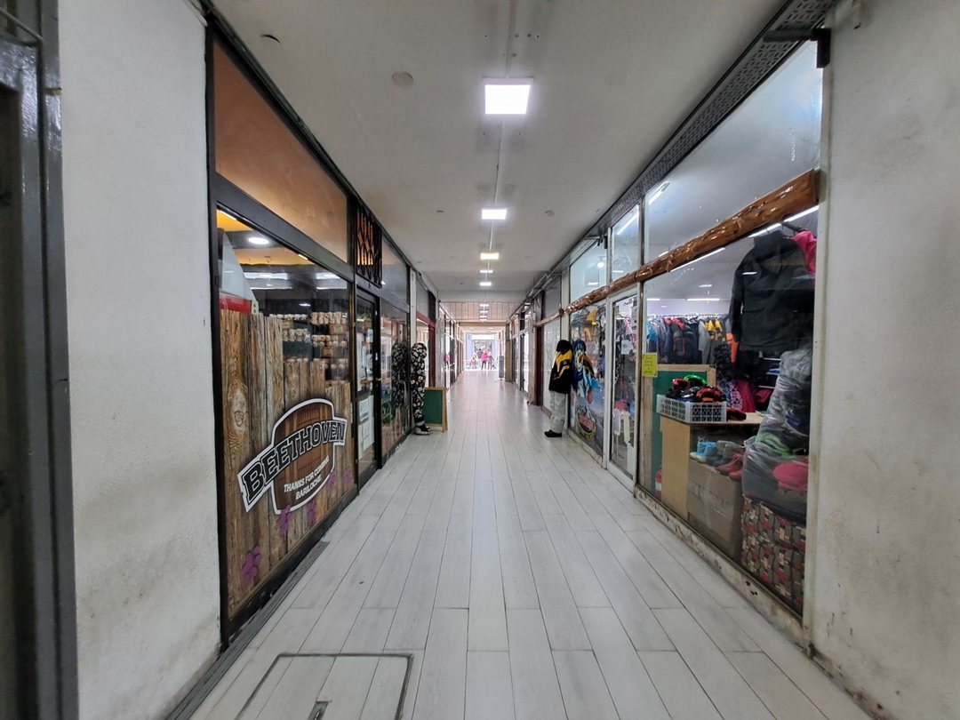 Local comercial en venta - Galería calle Mitre